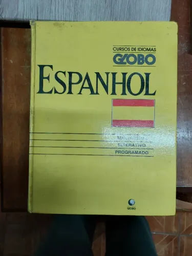 Curso de Espanhol em CD-ROM com 20 CVD e 4 livros