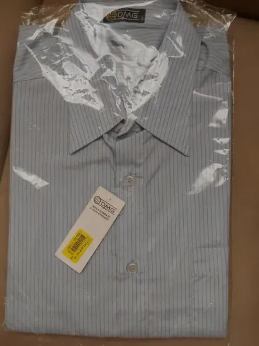 Camisa social masculina tamanho 3. Manga curta