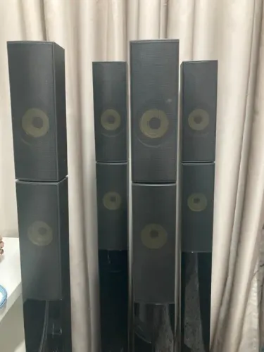 Home Theater LG com quatro torres de som - modelo lhb655nw