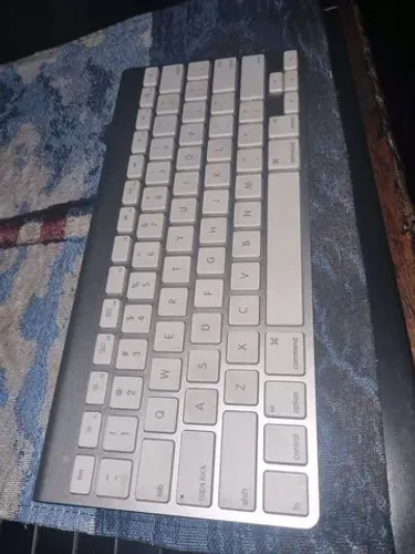 Apple Teclado Bluetooth modelo A1314