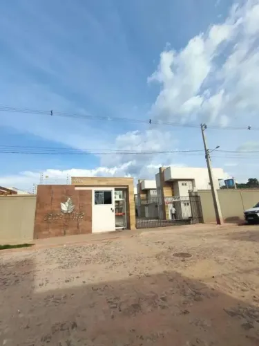 Casa em Condomínio - venda