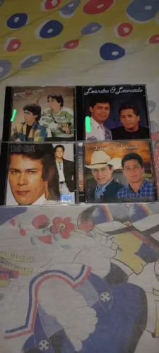 Cds originais Leandro e Leonardo