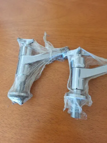 Torneiras para banheiro novas