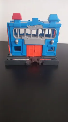 PRESENTE INCRÍVEL!!! Hot Wheels delegacia!!!