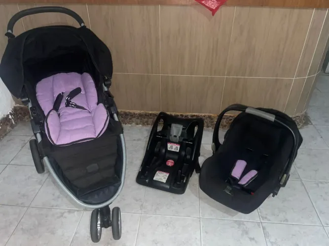 Carrinho BRITAX mais bebê conforto com base c/ isofix