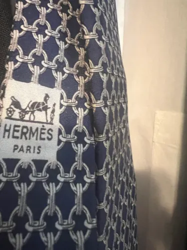 Gravata vintage Hermés colecionadores