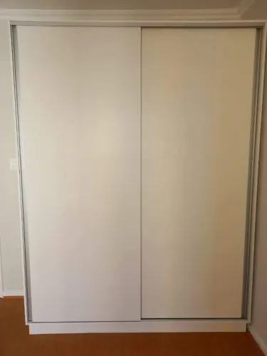 Guarda Roupa 1,85 de comprimento 100% Mdf Produto Novo
