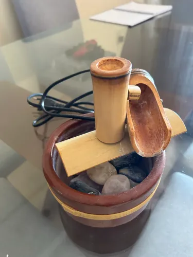 Fonte de água decorativa 220v