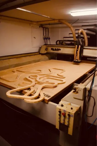 Máquina CNC Router VETOR! Melhor e mais robusta!