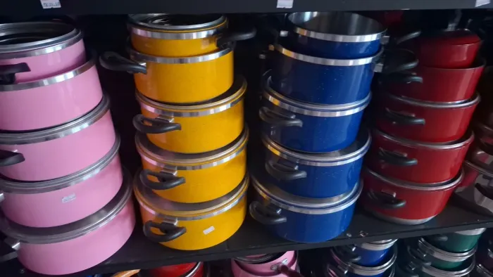 Panelas coloridas de alumínio 