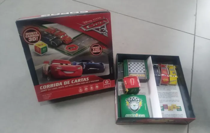 Jogo de cartas ( Cara 3).