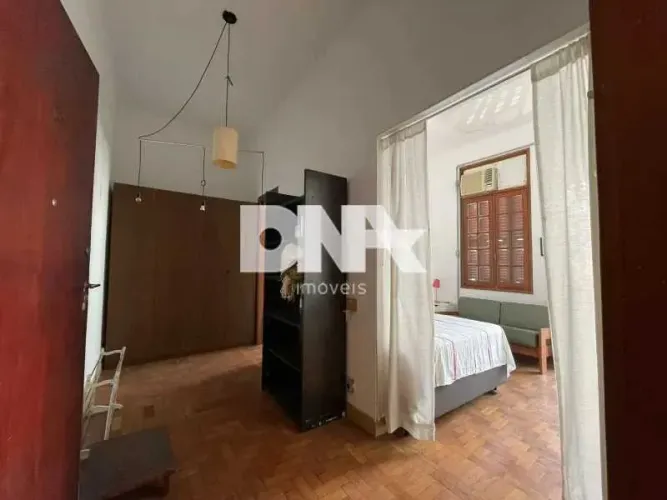 Glória - Sala e Quarto com Varanda!!!