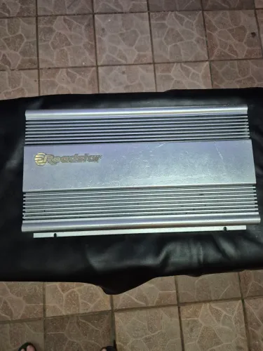 Módulo da Roadstar 1000w mono e sterio com 6 canais 
