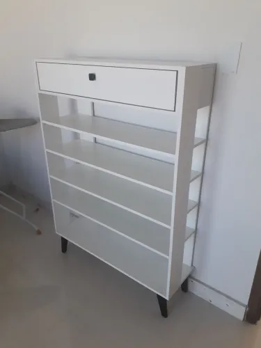 Estante/Sapateira Branca com Gaveta