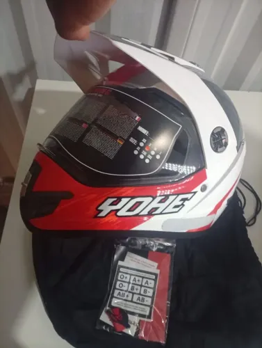 Capacete