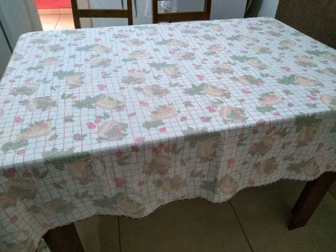 Toalha de Mesa Floral.