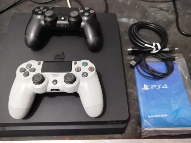 PlayStation 4 Completo R$1550 - Só a Vista