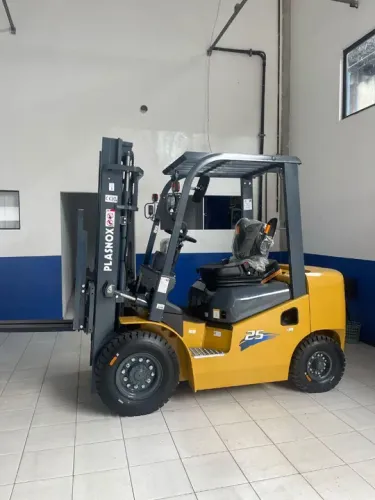 Locação e venda de empilhadeira e plataformas 