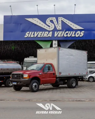 Ford F-4000 - Ano: 2000 - Baú