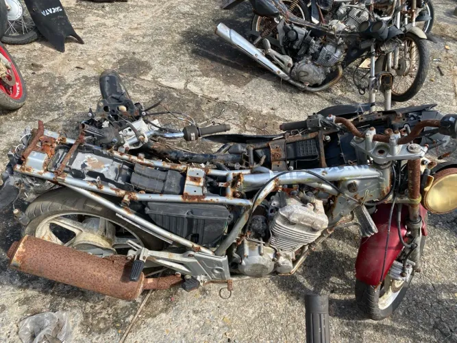 Moto Honda CBX 250 Twister - Peças 2004/2008