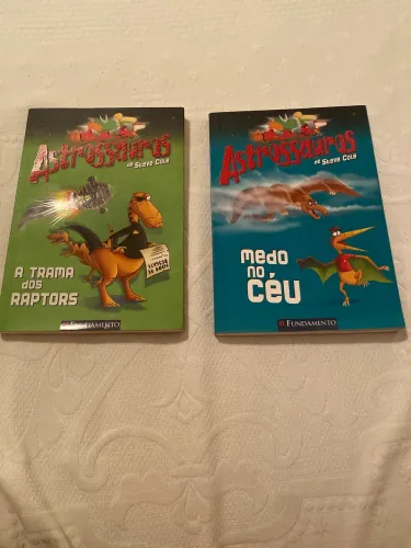 Livros Astrossauros