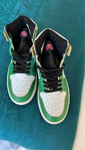 Nike Air Jordan 1 High - Verde e Branco