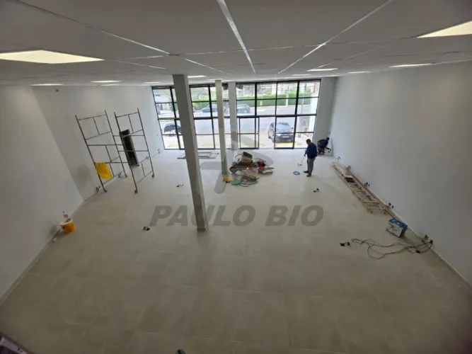 Salão comercial para locação no Bairro Parque Erasmo Assunção em Santo André - SP