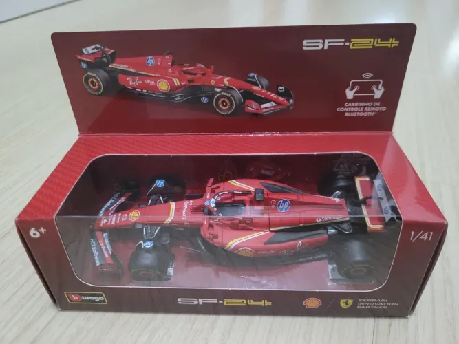 Vendo carrinho de corrida de controle remoto via celular coleção shell ferrari
