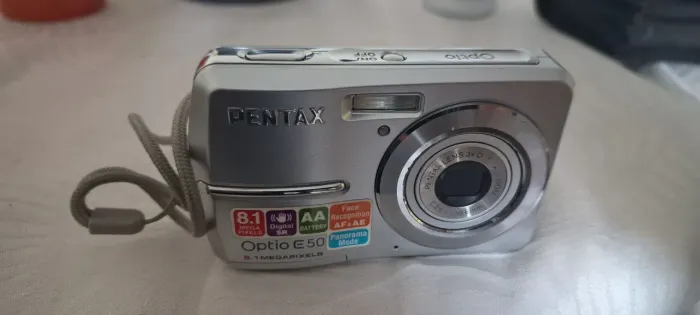 Câmera digital Pentax Optio E50