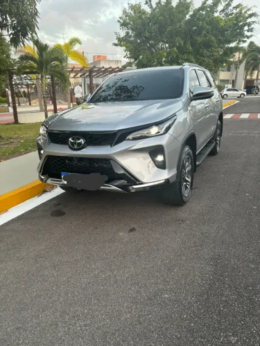 Toyota Hilux SW4 SRX Plat. 4X4 2.8 TB Die. Aut. 2024