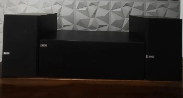 Trio de Caixas KEF
