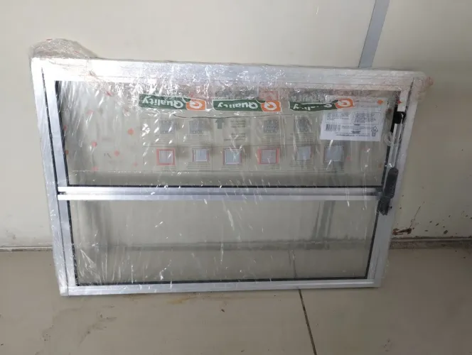 Basculante Banheiro 60x40 Novo