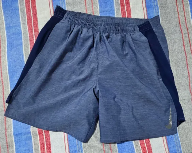 Shorts de Corrida Dri-Fit