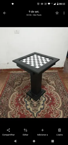 Mesa para jogar xadrez e damas 