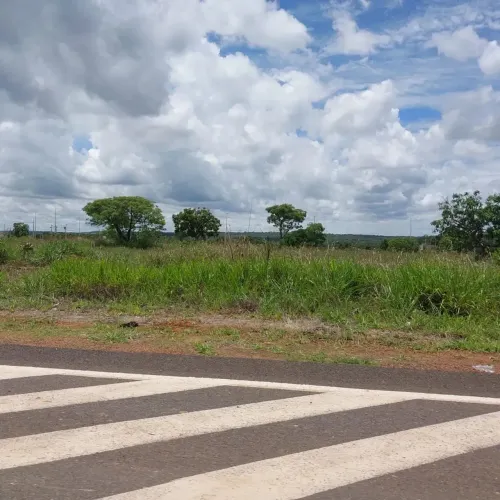 Imóvel para venda tem 1500 metros quadrados em Setor Lagoa Quente - Caldas Novas - GO
