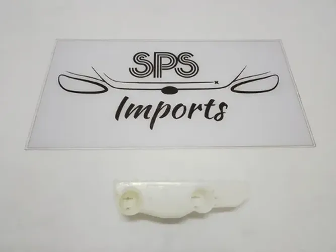 Guia Parachoque Dianteiro Esquerdo Nissan Sentra 2012/19