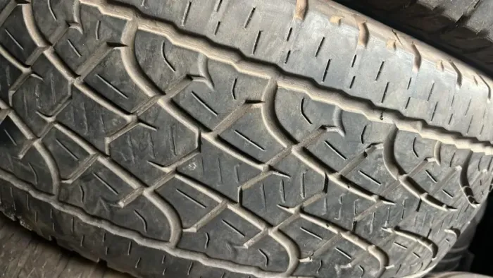 Pneu 275/55/20 Pirelli Scorpion ATR 75 % Vida util.