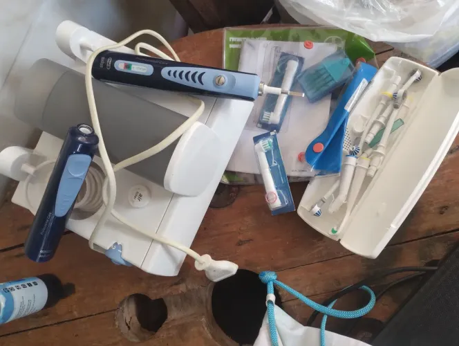 Máquina clareadora importada oral B