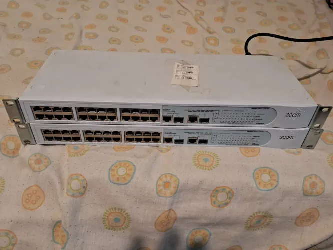 Switch de Rede 3Com Baseline 2226 Plus