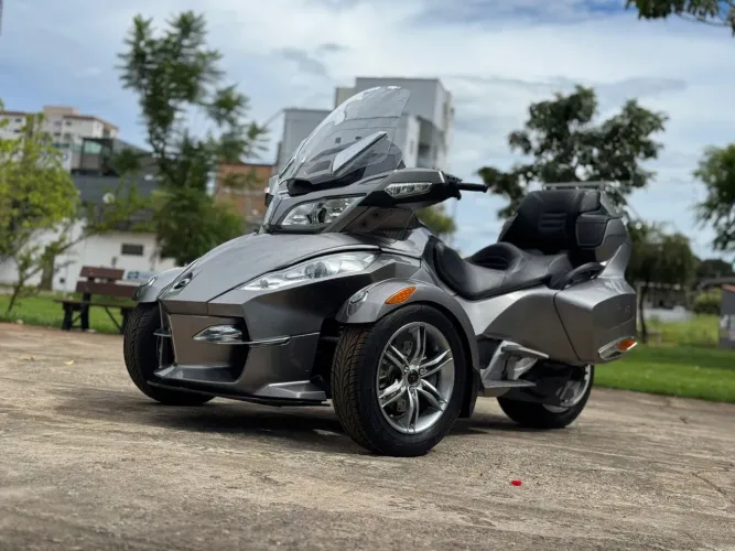 BRP CAN AM SPYDER RTS 2011 8 MIL KM VERSÃO MAIS TOP DA CATEGORIA