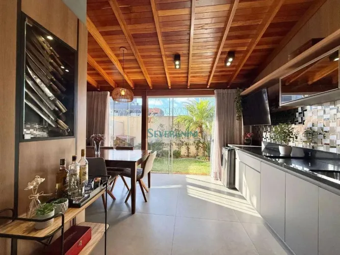 Sobrado com 3 dormitórios à venda, 98 m² por R$ 639.900,00 - Central Park - Cachoeirinha/R