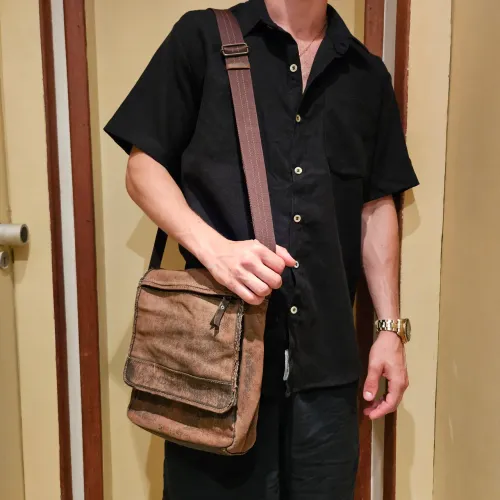 Bolsa Carteiro em Couro Envelhecido