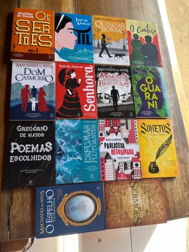 Kit 14 livros clássicos da Literatura Brasileira com questões de vestibulares comentadas.