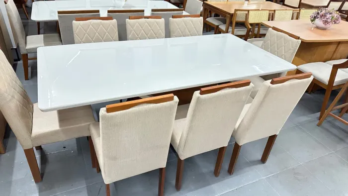 Mesa de Jantar Branca com Cadeiras madeira