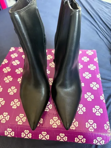 Bota feminina da Via Marte
