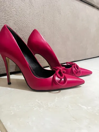 Scarpin Rosa Cecconello COURO