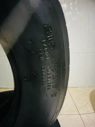 2 pneu Aro 17.5 Goadyear 215/75R17.5 126/124L Steelmark Ags