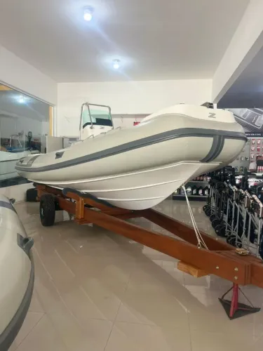 BOTE INFLÁVEL ZEFIR G600 