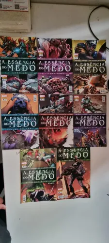 Lote 8 hqs - A Essência do Medo (Panini) - Coleção Completa! (Livros 1 ao 8)