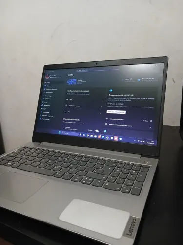 NOTEBOOK LENOVO INTEL CELERON N4020 / 4GB DE RAM / SSD 128GB / IDEIAL PARA ESTUDOS